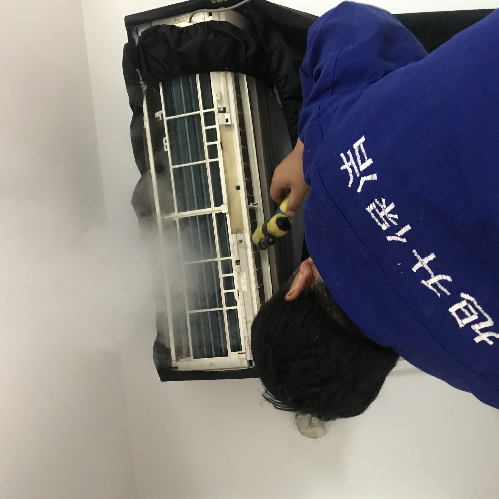 旭（xù）升家政----空調（diào）清洗
